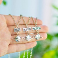 Кулон для троих друзей "Best Friends Forever. Сатурн". Цена за набор